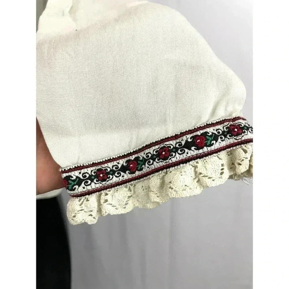 VTG Lord & Taylor Beige Tunic Top Embroidered Trim Long Sleeve SMALL - Picture 6 of 13
